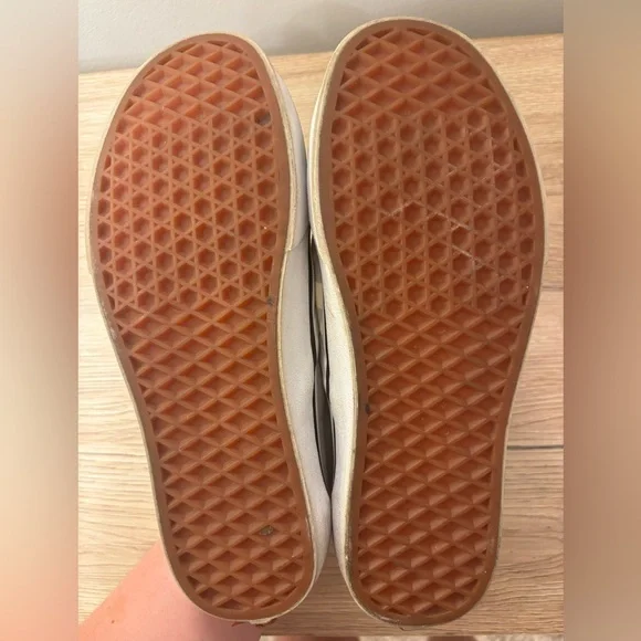 Gray Checkered Vans - Picture 4 of 6